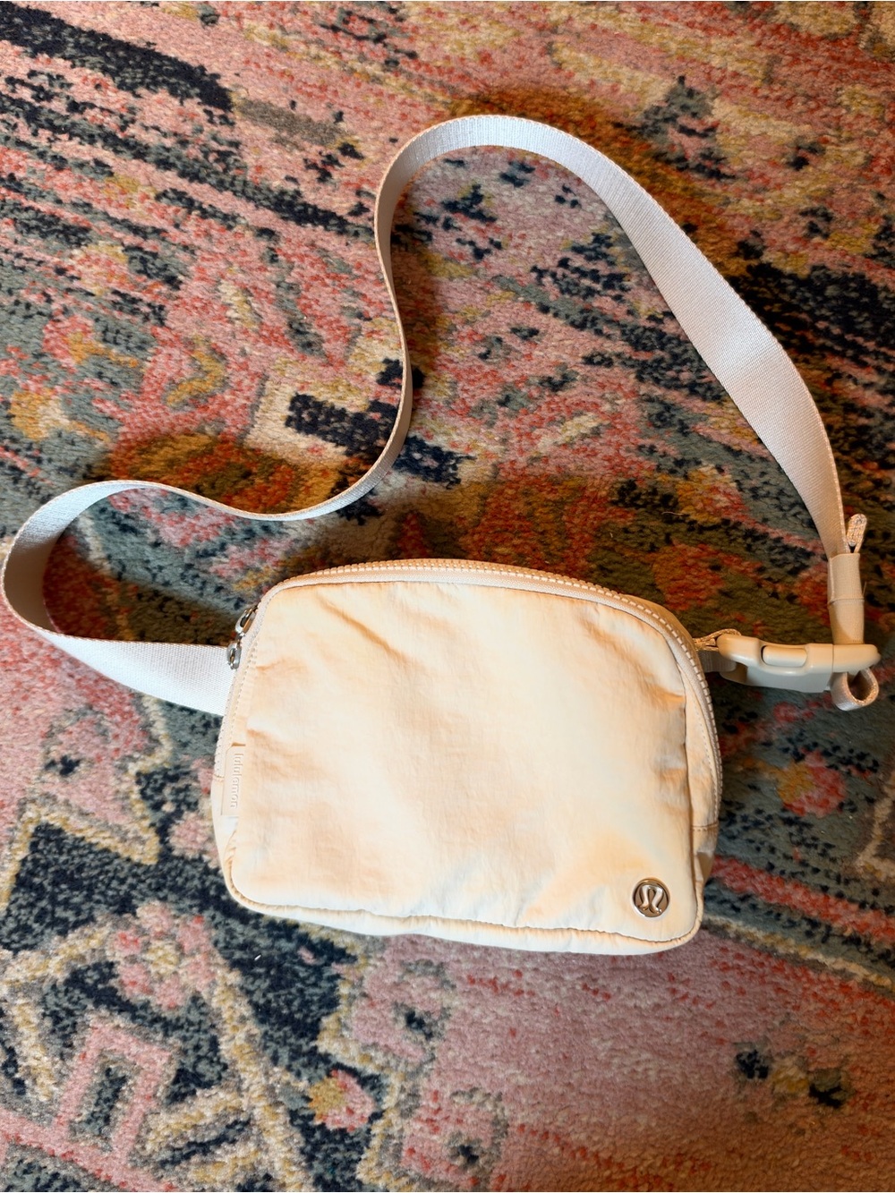 lululemon athletica Everywhere Belt Bag 1L Ivory